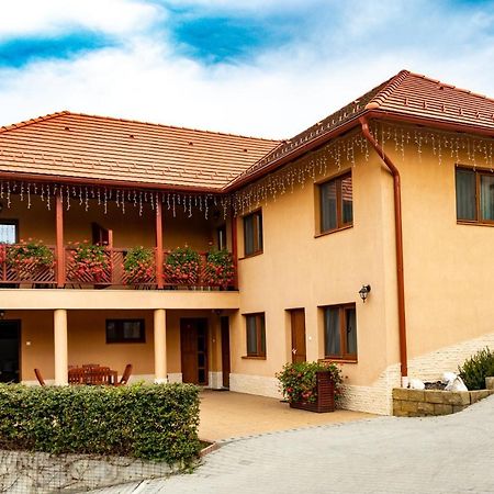 Casa Tofi Vendégház Praid Esterno foto