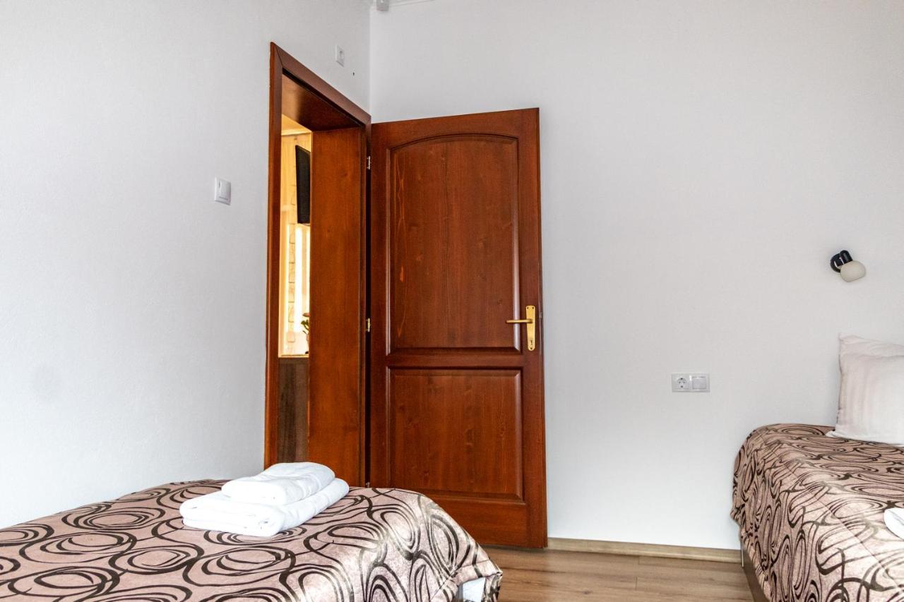Casa Tofi Vendégház Praid Esterno foto