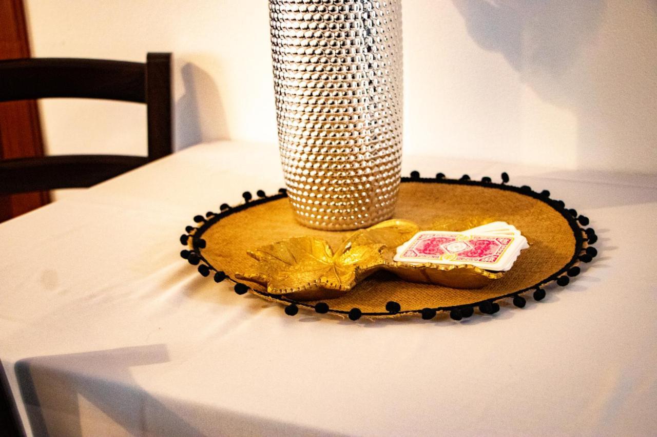Casa Tofi Vendégház Praid Esterno foto
