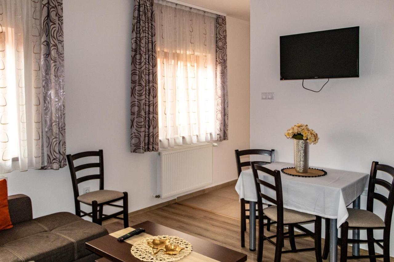 Casa Tofi Vendégház Praid Esterno foto