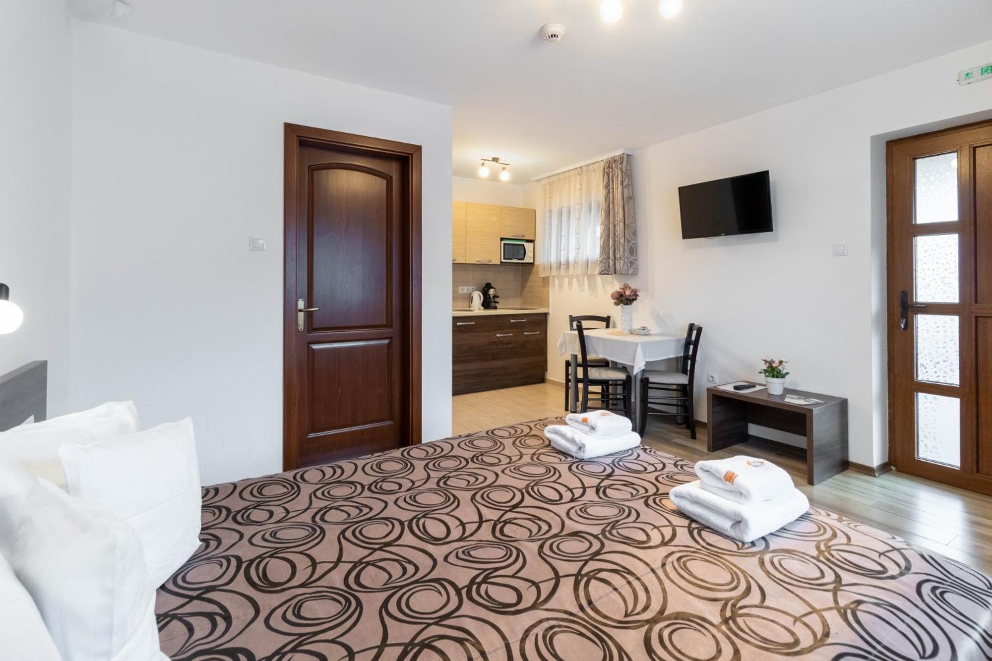 Casa Tofi Vendégház Praid Esterno foto